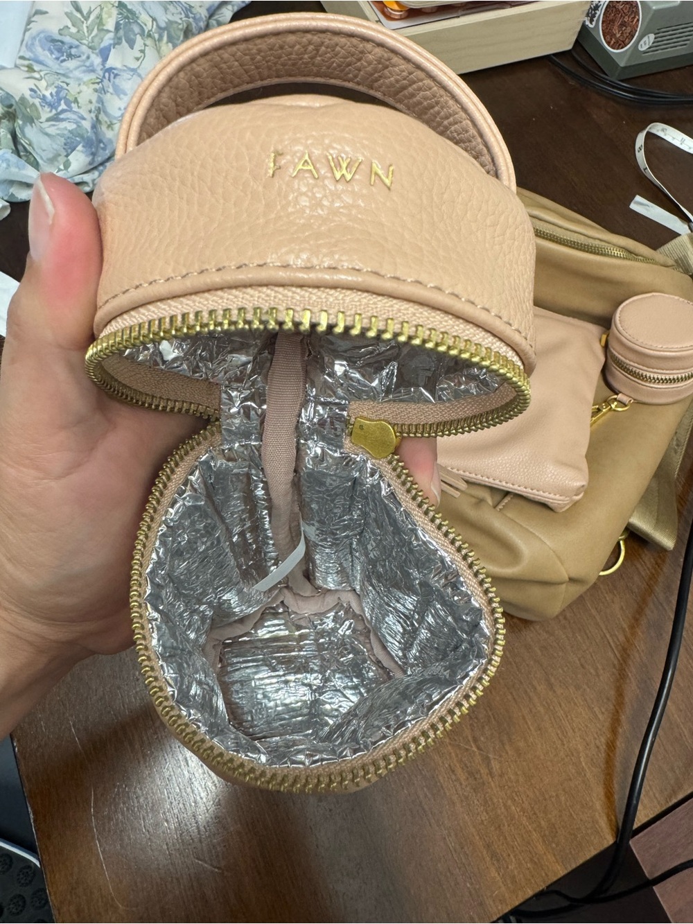Fawn Design Diaper bag+stroller straps
Bottle bag+Paci bag+ zipper pouch with - Picture 7 of 15